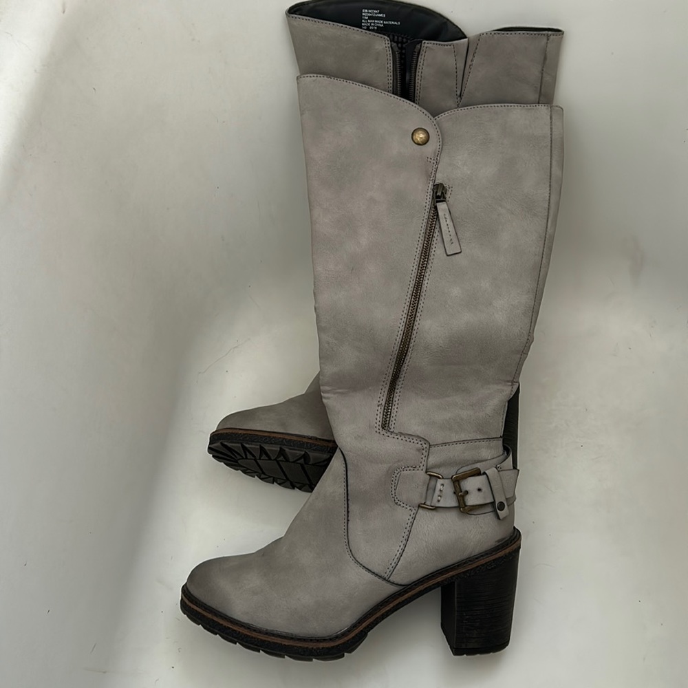 White mountain boots